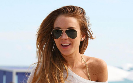 Солнцезащитные очки на знаменитостях Lindsay Lohan