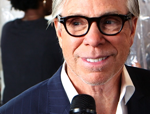 Интервью Tommy Hilfiger в очках Том Форд
